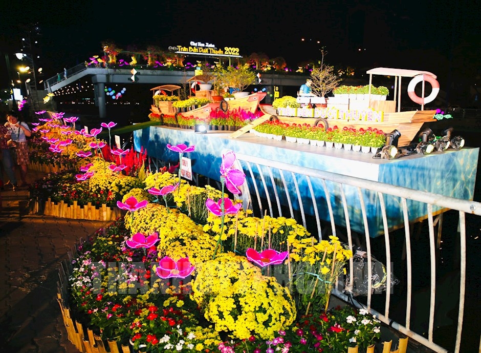 Hơn 500 nhà vườn tham gia Chợ hoa Xuân “Trên bến dưới thuyền” 