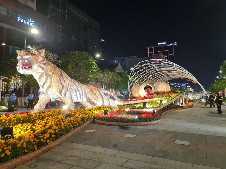  Đường hoa Nguyễn Huệ Tết Nhâm Dần 2022 là một trong những sự kiện văn hóa tiêu biểu của Thành phố mang tên Bác.
