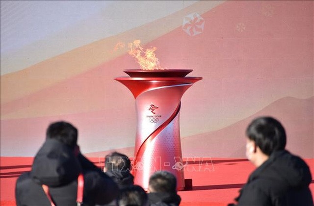 Ngọn đuốc Olympic tại Bắc Kinh, Trung Quốc, ngày 2/2/2022. (Ảnh: THX/TTXVN)