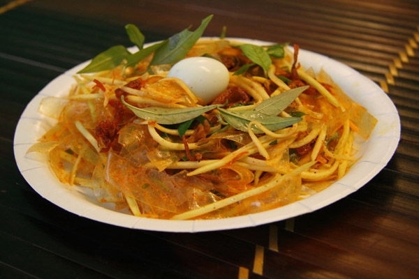 Món bánh tráng trộn Sài Gòn