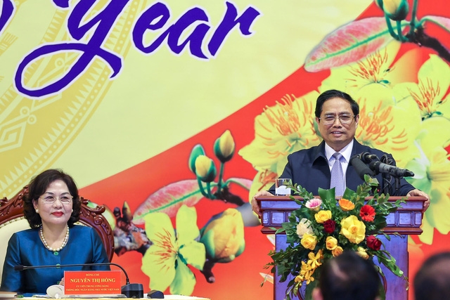 Thủ tướng Phạm Minh Chính: "Những thành tựu và kết quả đạt được nói trên của đất nước có sự đóng góp trực tiếp và quan trọng của ngành ngân hàng - một trong những ngành quan trọng, huyết mạch của nền kinh tế" - Ảnh: VGP/Nhật Bắc