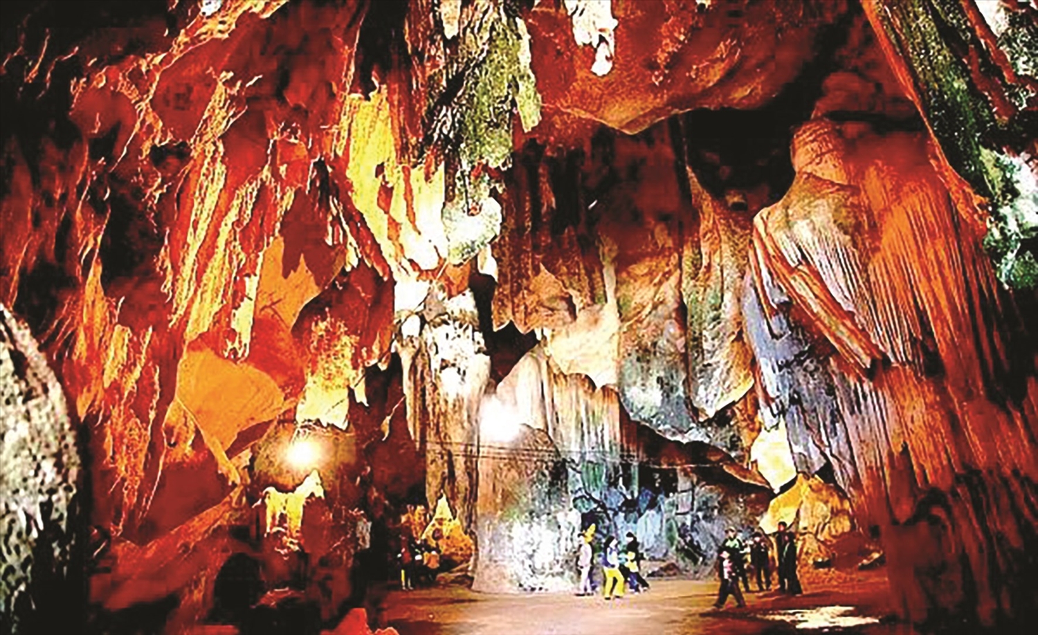Vẻ đẹp hoang sơ của hang Bua (Thẳm Bua) ở Nghệ An