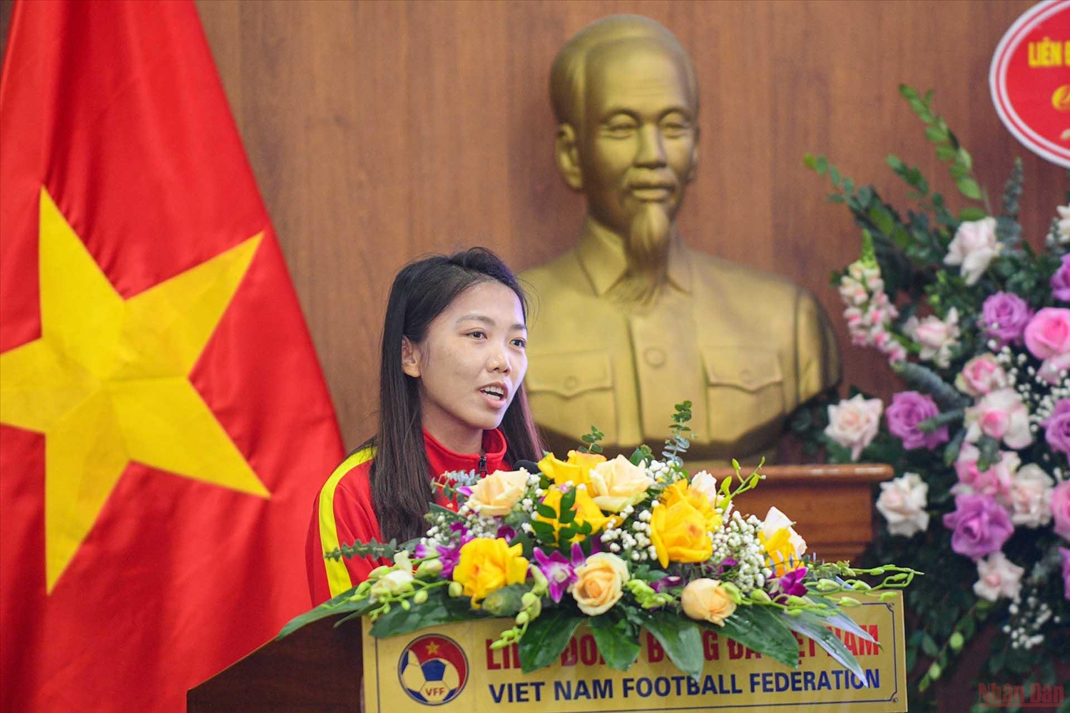 Đội trưởng Huỳnh Như kể lại hành trình nhọc nhằn của đội tuyển nữ tại Asian Cup 2022. (Ảnh: THÀNH ĐẠT) 