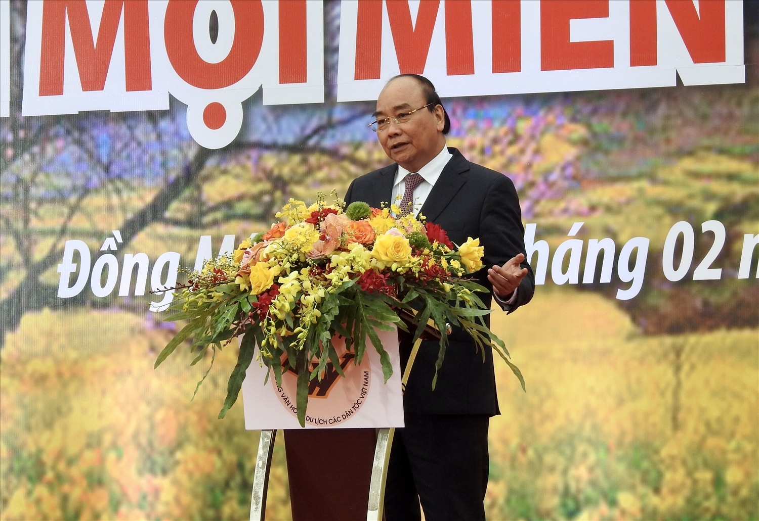 Chủ tịch nước Nguyễn Xuân Phúc phát biểu tại Ngày hội Sắc xuân trên mọi miền Tổ quốc năm 2022