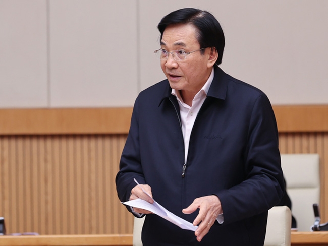 Bộ trưởng, Chủ nhiệm VPCP Trần Văn Sơn phát biểu tại phiên họp. (Ảnh: VGP/Nhật Bắc)
