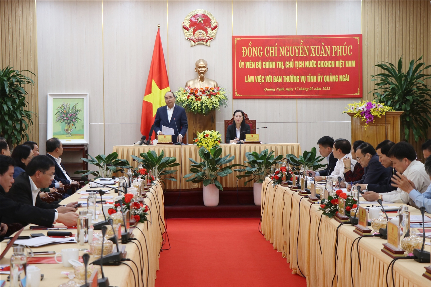 Chủ tịch nước Nguyễn Xuân Phúc phát biểu tại buổi làm việc với với Ban Thường vụ Tỉnh ủy Quảng Ngãi