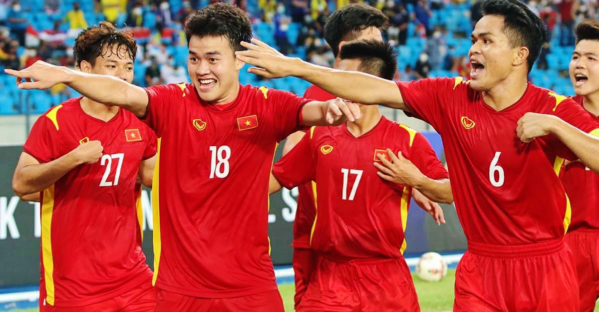 U23 Việt Nam ăn mừng bàn thắng của Trần Bảo Toàn. Ảnh: VFF