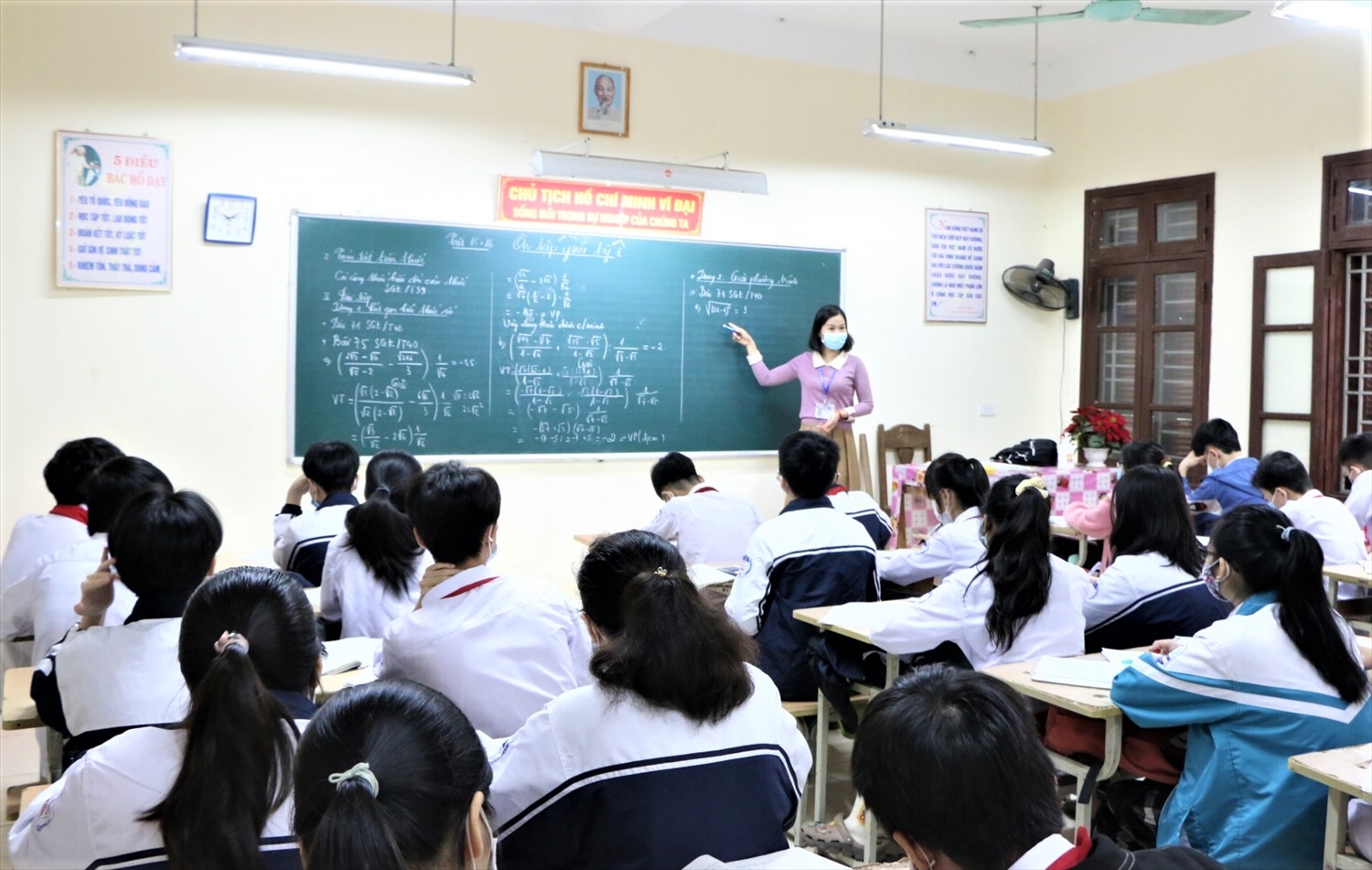  Học sinh ở nhiều xã, phường tại Hà Nội sẽ tạm ngừng đến trường khi dịch Covid-19 nâng lên cấp độ 3. cấp độ dịch nâng 