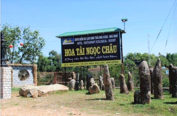 Khu du lịch sinh thái- bảo tàng đá Hoa Tài Ngọc Châu.