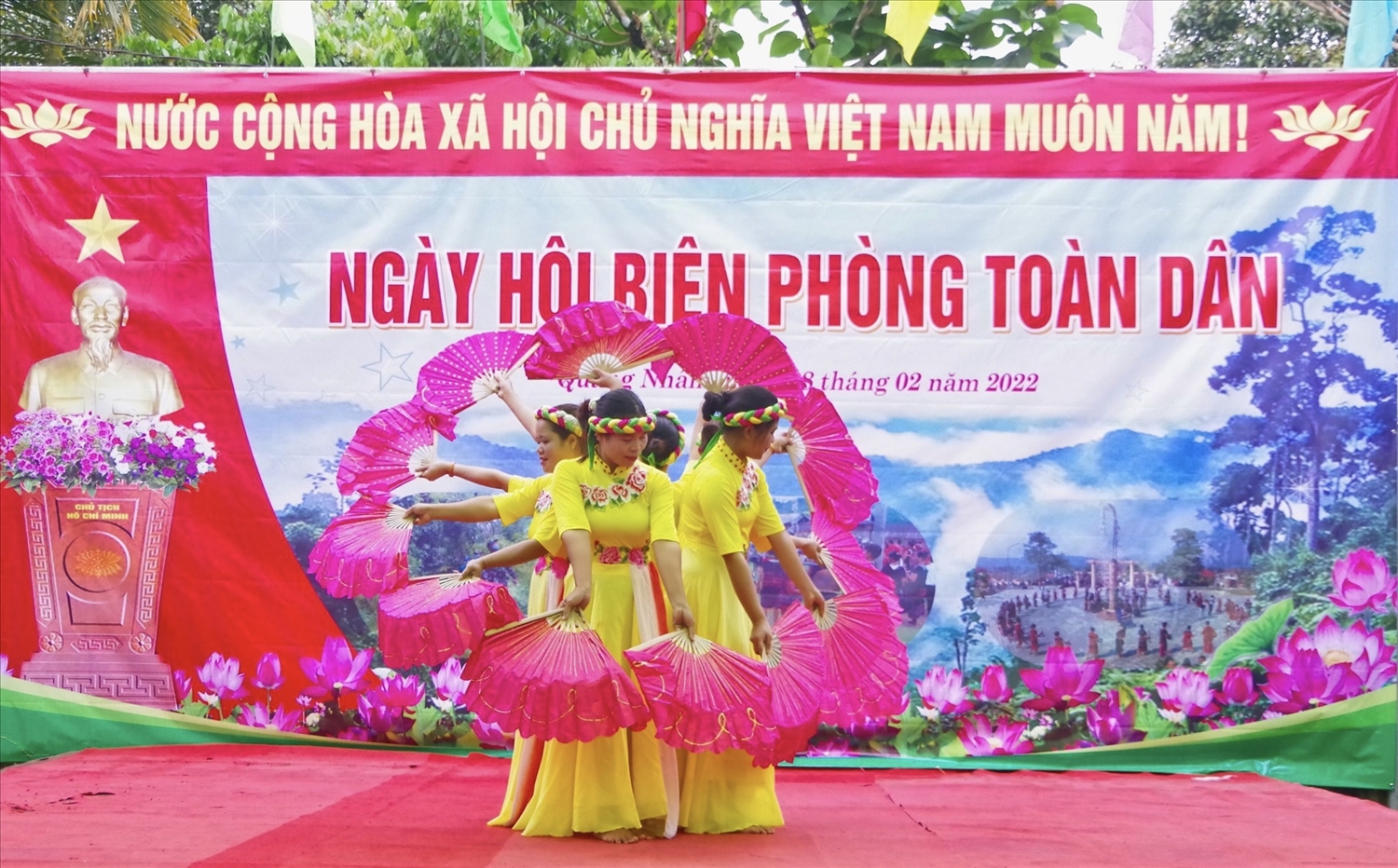 (TIN) Nhiều hoạt động thiết thực trong “Ngày hội Biên phòng toàn dân” tại xã Quảng Nhâm 4