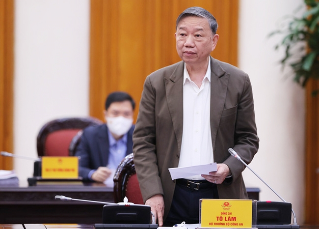 Bộ trưởng Bộ Công an Tô Lâm báo cáo tại phiên họp. (Ảnh: VGP/Nhật Bắc)