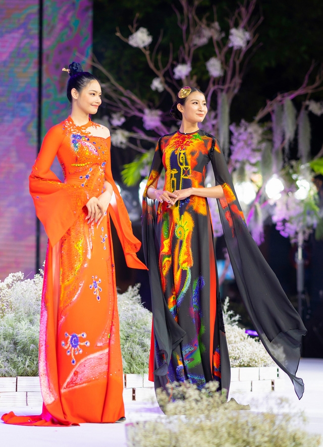 Chiêm ngưỡng bộ sưu tập áo dài của nhà thiết kế Đỗ Trịnh Hoài Nam 5