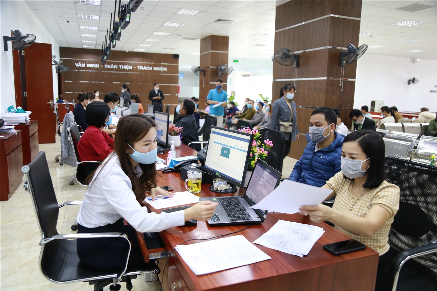 Trung tâm phục vụ hành chính công là một trong những giải pháp đột phá trong cải cách hành chính của tỉnh Lào Cai 