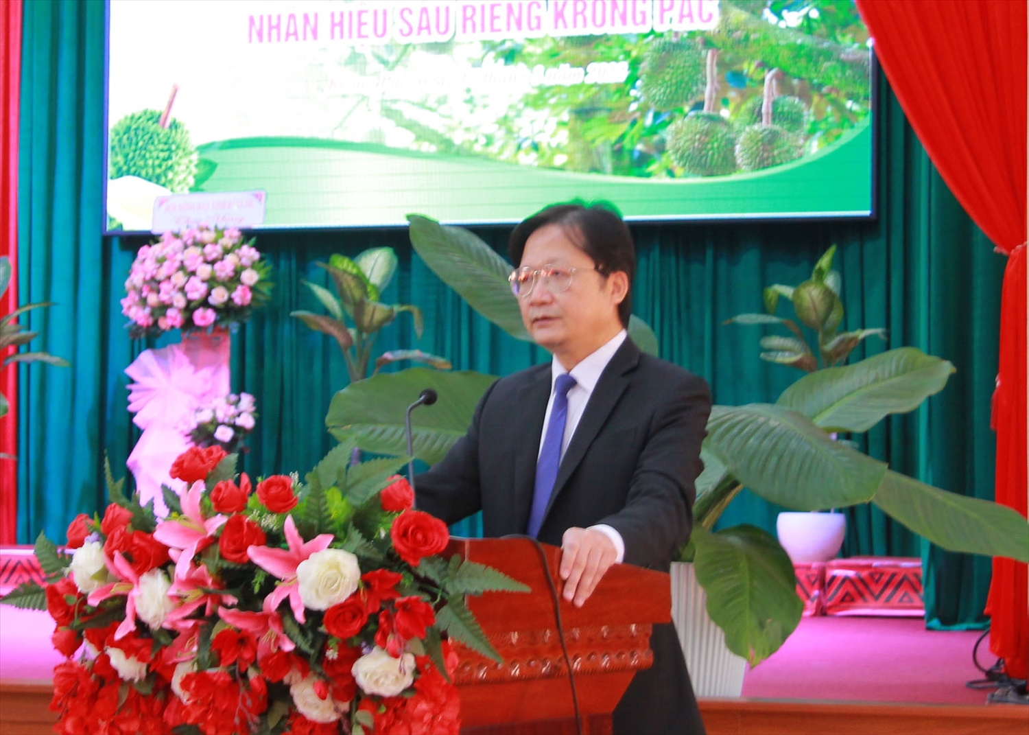 Ông Nguyễn Hoài Dương, Giám đốc Sở NN&PTNT phát biểu tại buổi lễ