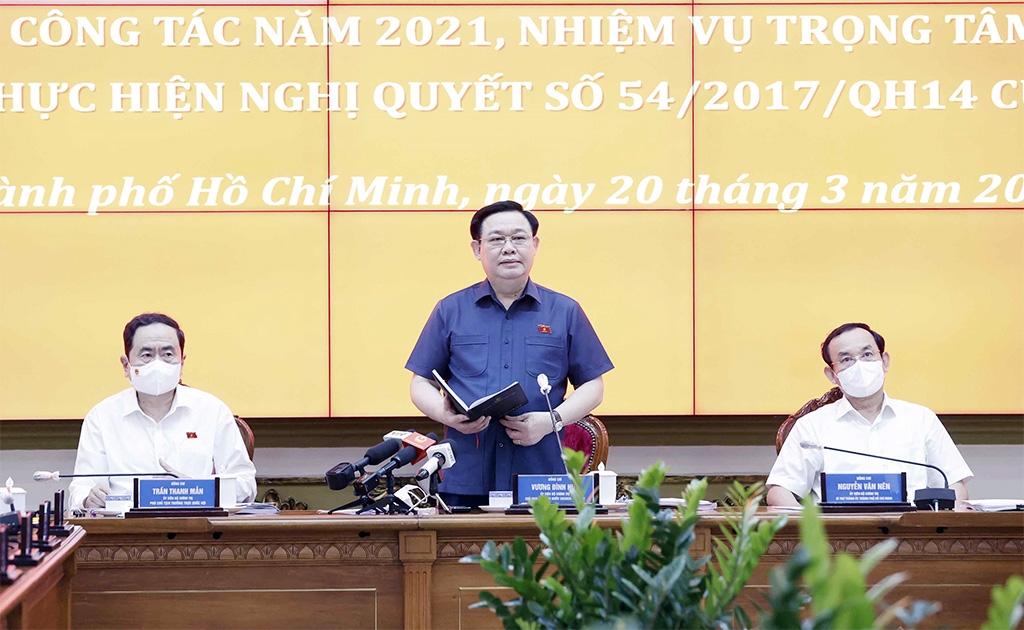 Chủ tịch Quốc hội Vương Đình Huệ làm việc với Ban Thường vụ Thành ủy TP Hồ Chí Minh 1
