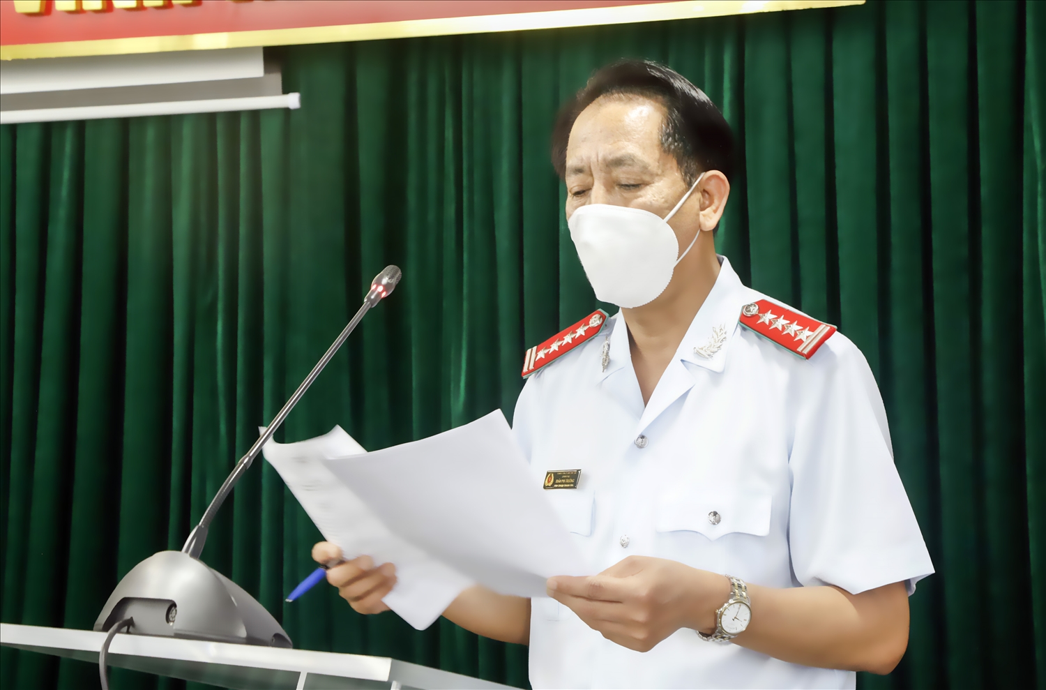 Ông Trần Phi Trường, Phó Chánh Thanh tra UBDT phát biểu tại cuộc họp