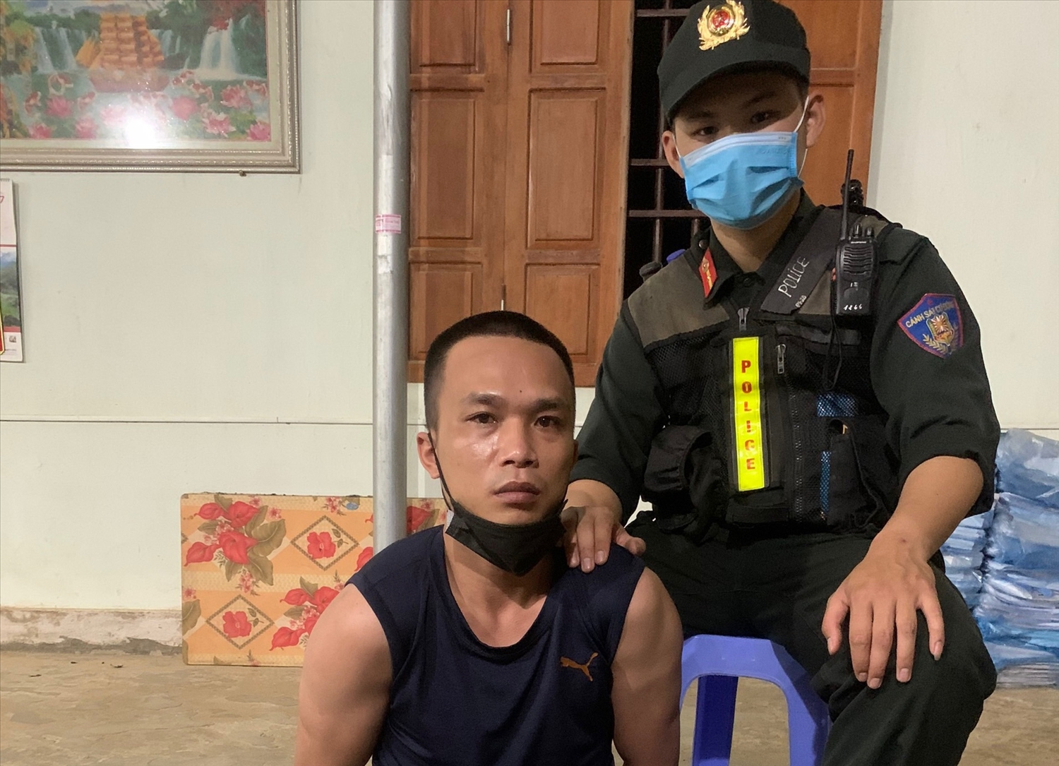 Đối tượng Nguyễn Việt Thắng bị bắt giữ về hành vi vận chuyển trái phép 1.200 viên ma túy tổng hợp