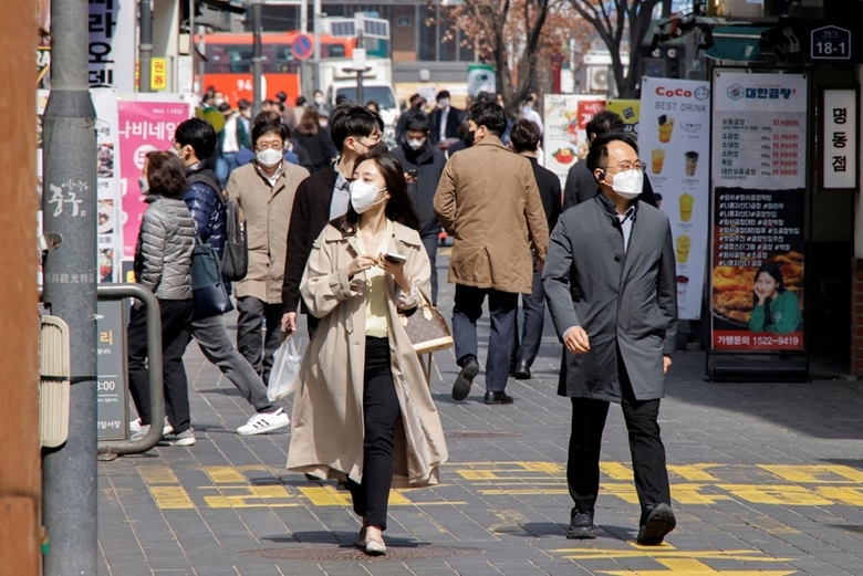Hàn Quốc tiếp tục là quốc gia có số ca nhiễm và tử vong vì COVID-19 nhiều nhất châu Á trong 24 giờ qua. (Ảnh: Reuters)