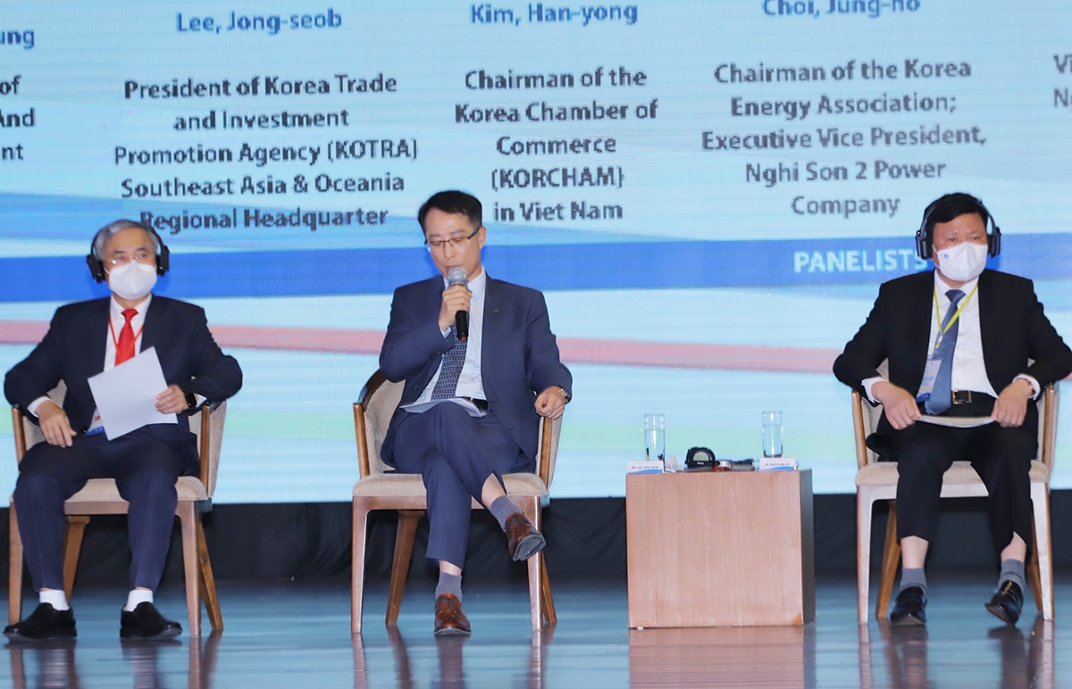 Đại biểu các bộ, ngành, địa phương Việt Nam cùng các đối tác, doanh nghiệp Hàn Quốc tập trung thảo luận tại Hội nghị