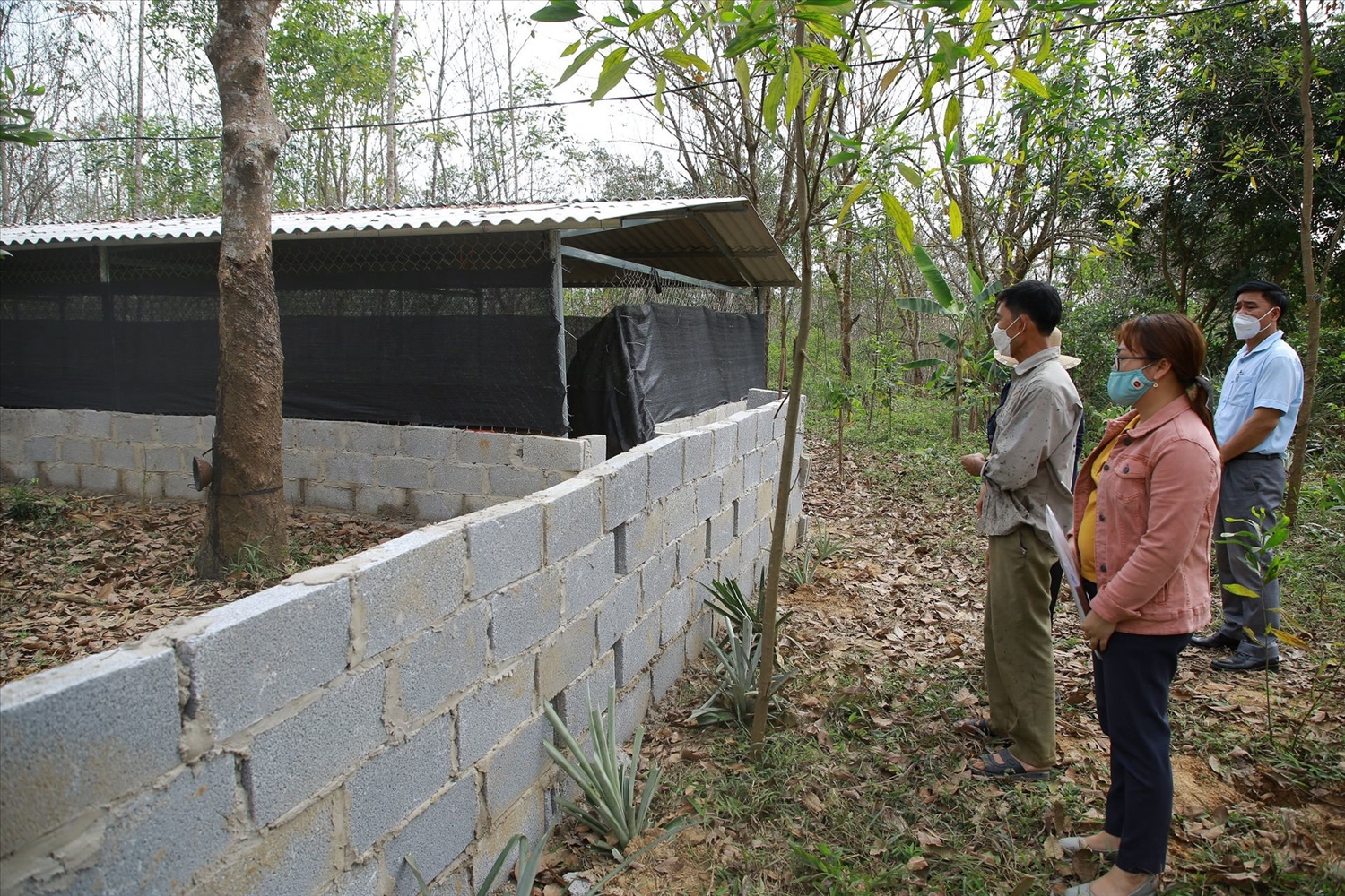 Một công trình mới xây dựng chờ đền bù từ dự án đường cao tốc Bắc Nam tại huyện Vĩnh Linh (Quảng Trị)