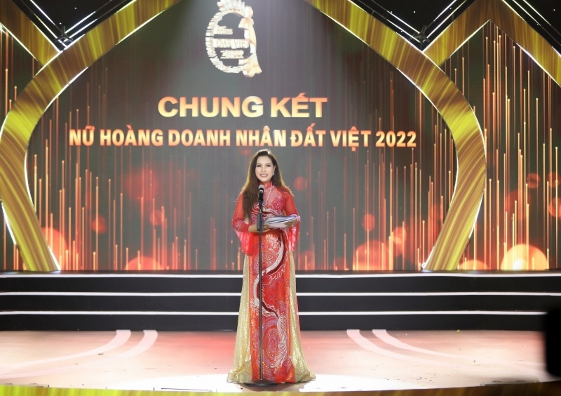 Ths, nhà báo Đặng Gia Bena - Trưởng BTC cuộc thi "Nữ hoàng doanh nhân đất Việt 2022".