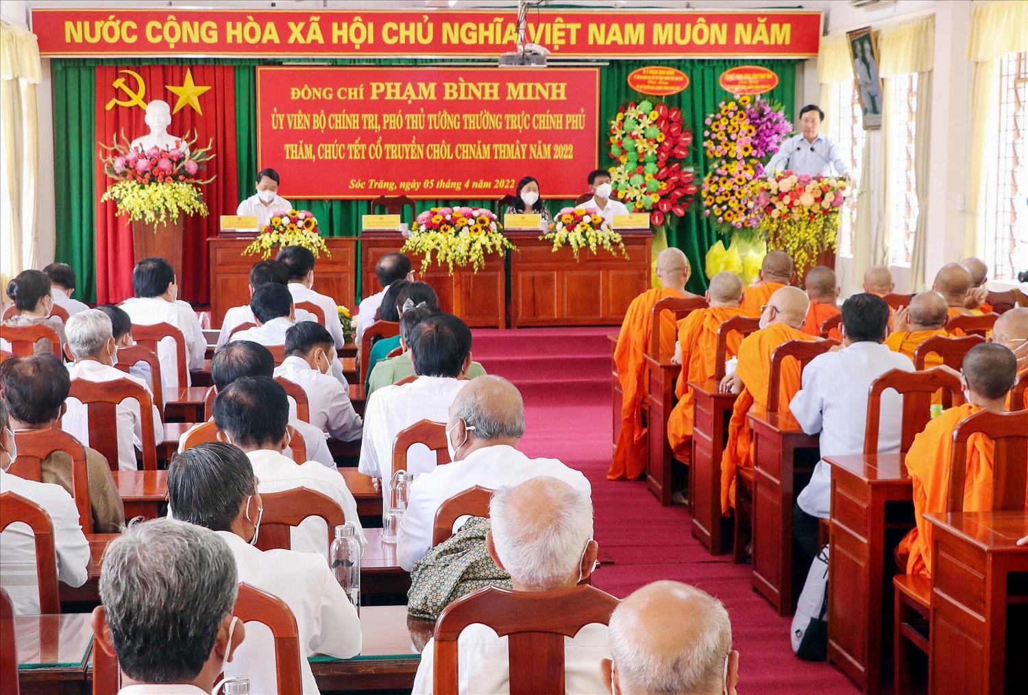 Phó Thủ tướng Thường trực Chính phủ Phạm Bình Minh phát biểu chúc Tết Chôl Chnăm Thmây