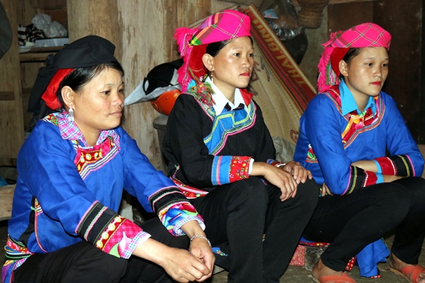 Phụ nữ Cờ Lao trong trang phục truyền thống (Ảnh minh họa- BHG)