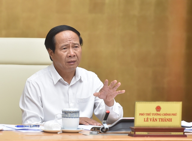 Phó Thủ tướng Lê Văn Thành đánh giá cao tỉnh Đồng Nai đã tích cực triển khai giải phóng mặt bằng để bàn giao cho chủ đầu tư triển khai dự án - Ảnh: VGP/Đức Tuân