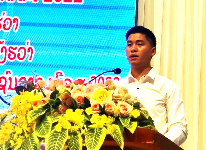 Đại diện lưu học sinh Lào bày tỏ quyết tâm phấn đấu học tập, rèn luyện, góp phần giữ gìn và phát huy mối quan hệ tốt đẹp giữa hai nước Việt Nam - Lào
