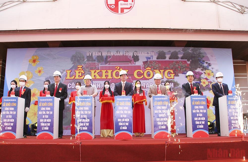  Khởi công tôn tạo, nâng cấp Khu lưu niệm Tổng Bí thư Lê Duẩn ở thôn Hậu Kiên. 
