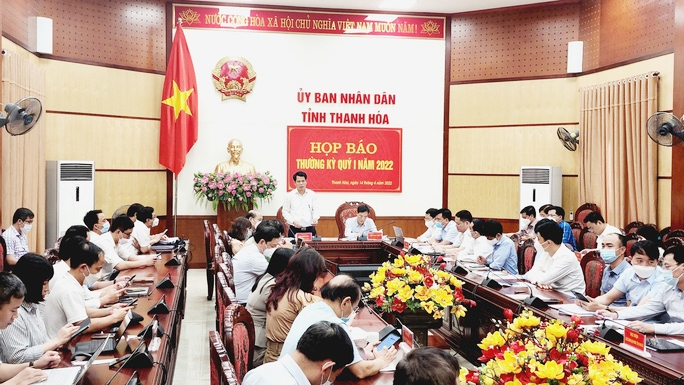 Ông Đào Xuân Yên, Trưởng ban Tuyên giáo Tỉnh ủy Thanh Hóa phát biểu tại cuộc họp báo