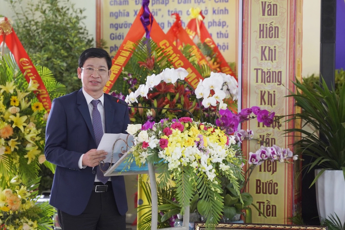 Ông Hồ Văn Phong, Phó Chủ tịch UNND tỉnh Quảng Bình phát biểu tại Đại hội