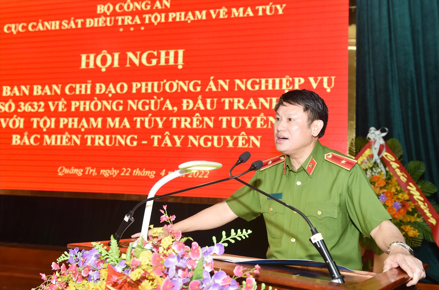 Thiếu tướng Nguyễn Văn Viện - Cục trưởng Cục Cảnh sát điều tra tội phạm về ma túy phát biểu tại Hội nghị