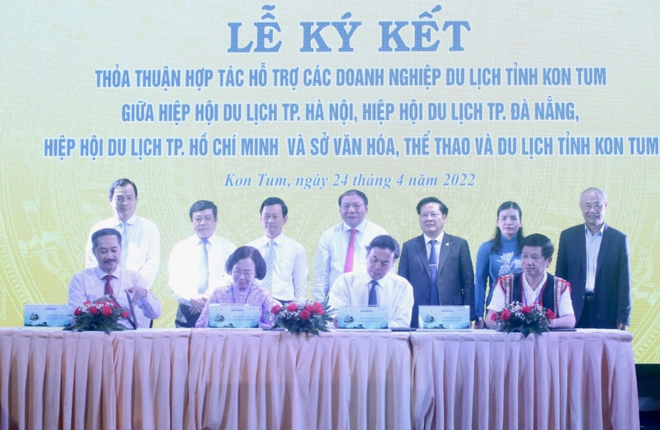 Ký kết hợp tác giữa tỉnh Kon Tum với các địa phương, hiệp hội, các doanh nghiệp và nhà đầu tư