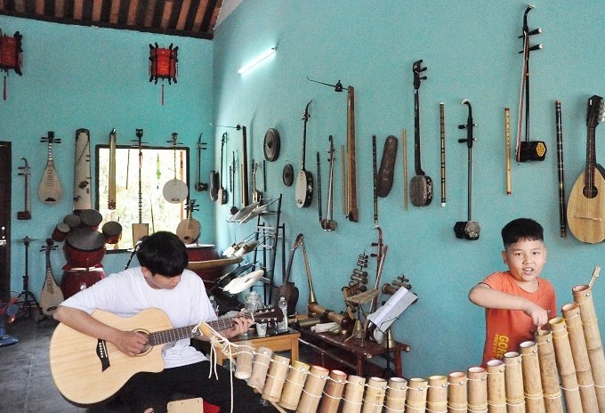 Gian trưng bày nhạc cụ dân tộc của Thanh Hóa tại sự kiện