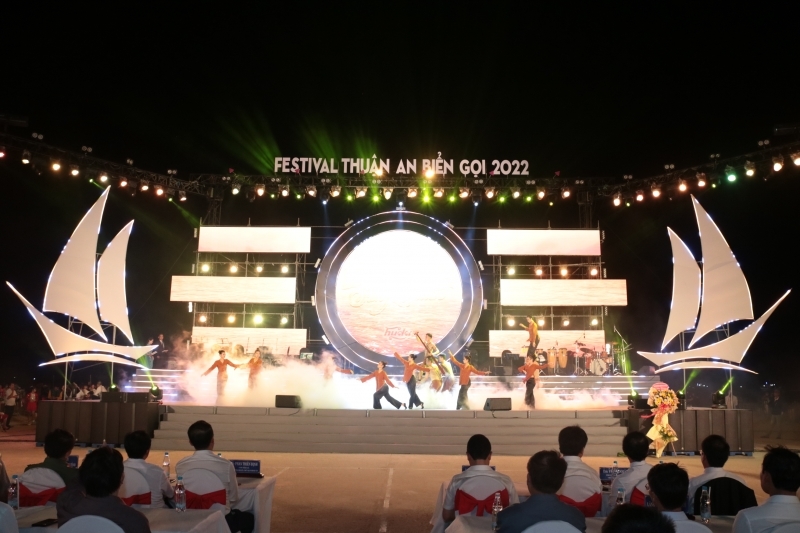 Chương trình nghệ thuật khai mạc Festival Thuận An Biển gọi năm 2022