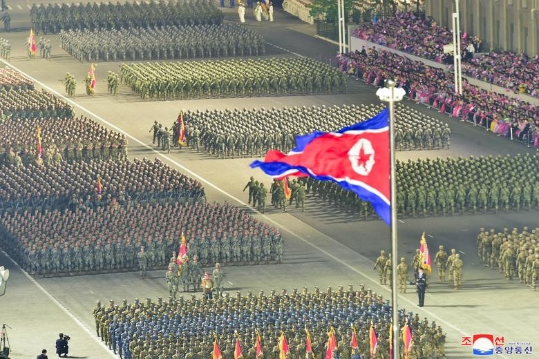 Lễ duyệt binh hoành tráng kỷ niệm 90 năm ngày thành lập Quân đội Cách mạng nhân dân Triều Tiên 17