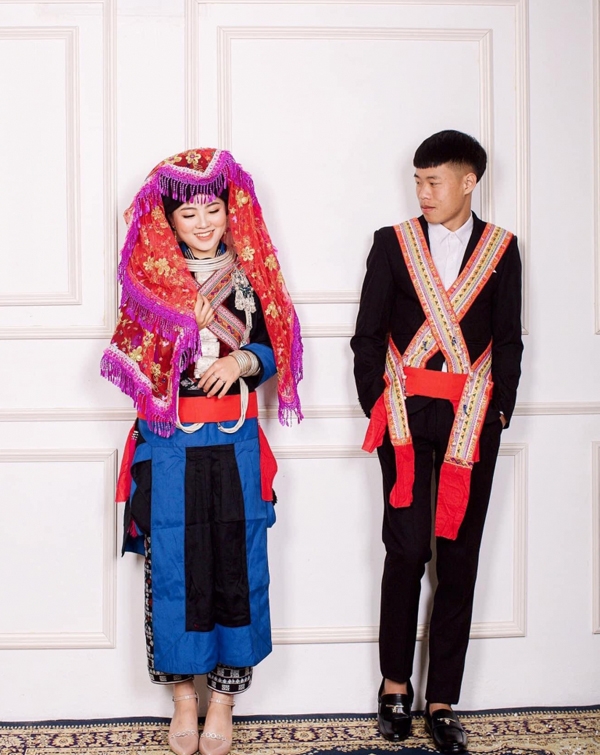 Trang phục của cô dâu chú rể Dao Khâu trong lễ bái đường