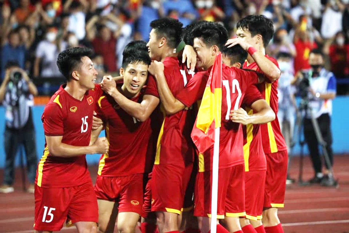 Niềm vui của các cầu thủ U23 Việt Nam sau khi ghi bàn thắng. (Ảnh IT)