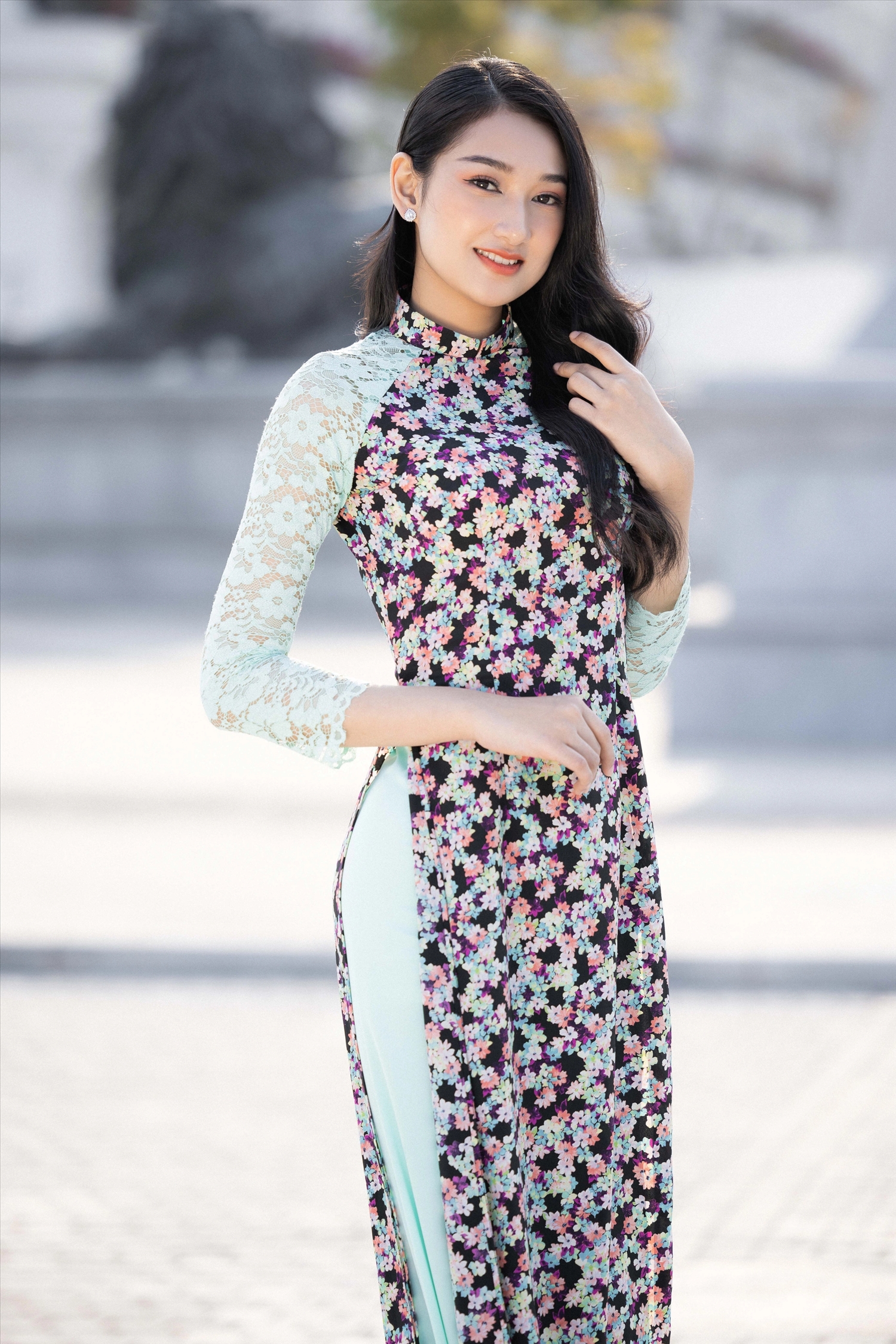 Thí sinh Nguyễn Thị Phương Linh trong trang phục áo dài