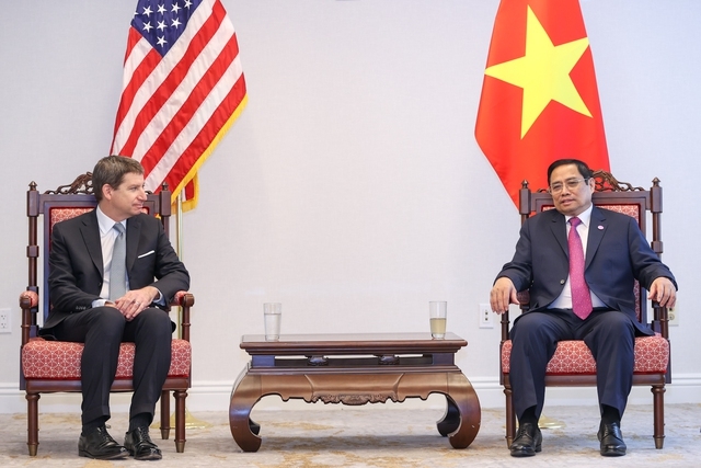 Thủ tướng Phạm Minh Chính tiếp Tổng Giám đốc Cơ quan Tài chính phát triển Hoa Kỳ DFC, ông Scott A. Nathan - Ảnh: VGP/Nhật Bắc