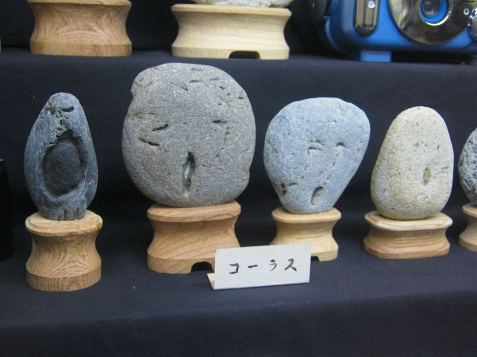 Độc đáo- Bảo tàng đá hình mặt người ở Nhật Bản 4