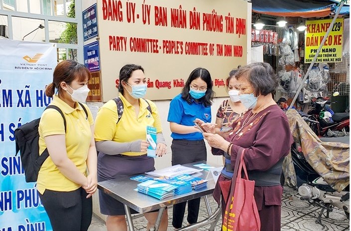 Thành phố Hồ Chí Minh phấn đấu phát triển thêm 7.600 người tham gia BHXH, BHTY, trong đó gồm 1.400 người tham gia BHXH tự nguyện và 6.200 người tham gia BHYT hộ gia đình