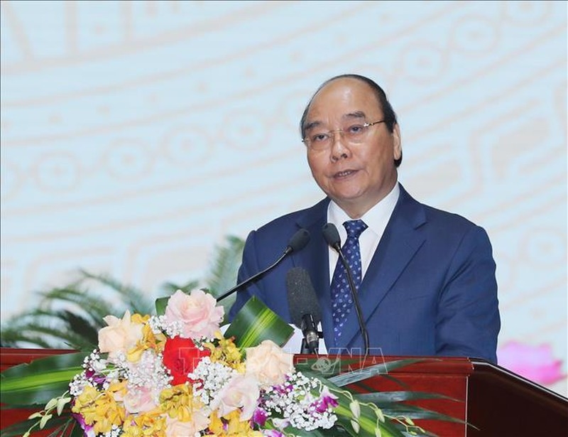 Chủ tịch nước Nguyễn Xuân Phúc phát biểu tại lễ trao Giải thưởng Hồ Chí Minh về khoa học, công nghệ lĩnh vực quân sự, quốc phòng. (Ảnh: Trọng Đức/TTXVN)