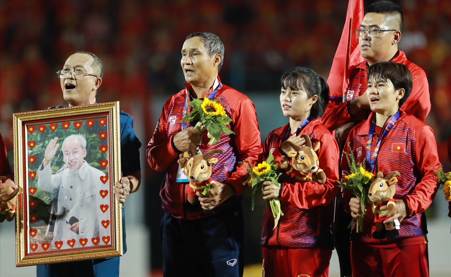 (TIN) Đội tuyển bóng đá nữ Việt Nam vô địch SEA Games 31 1
