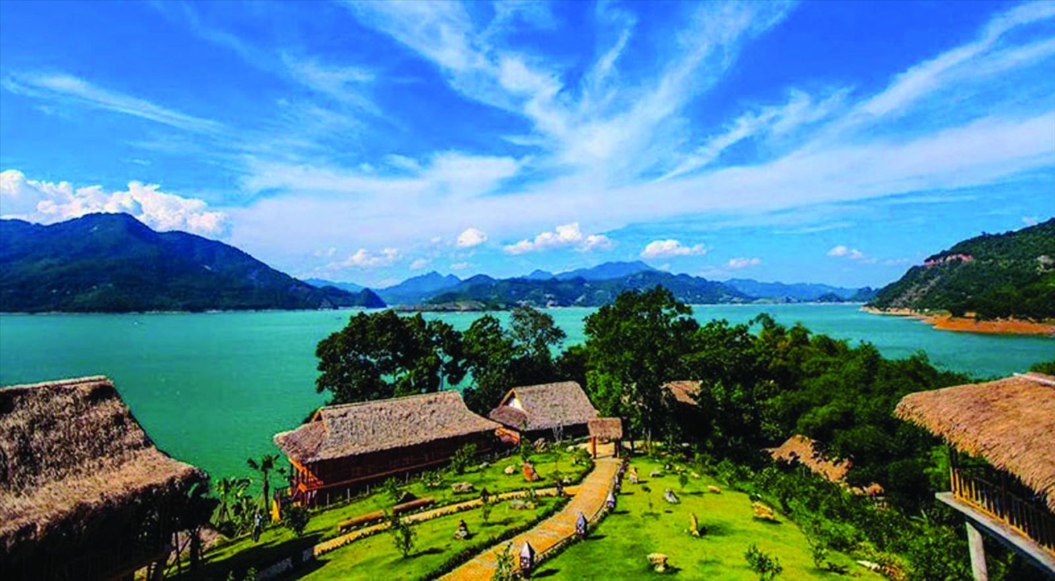 Khu du lịch Quốc gia Hồ Hòa Bình, tỉnh Hòa Bình