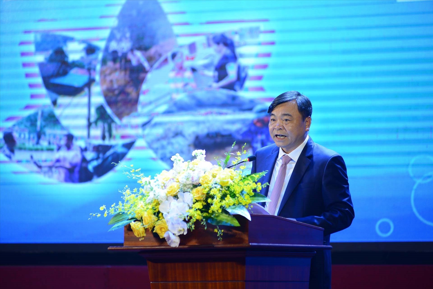 Thứ trưởng Bộ Nông nghiệp và Phát triển Nông thôn Nguyễn Hoàng Hiệp phát biểu tại Lễ trao giải