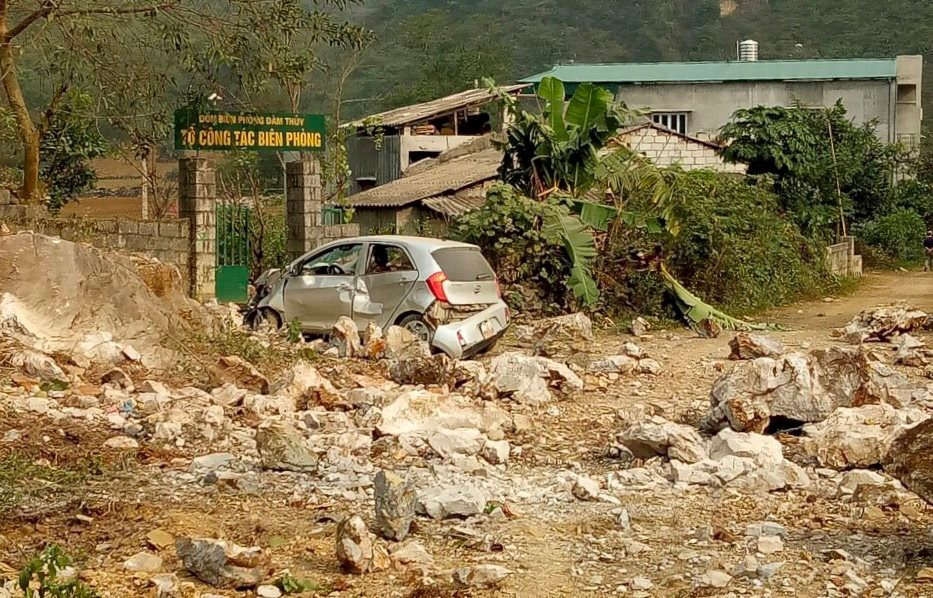 Động đất tại khu vực Lũng Phắc, xã Đàm Thủy, huyện Trùng Khánh, tỉnh Cao Bằng năm 2019 khiến một số nhà cửa bị rạn nứt, gây thiệt hại về tài sản, hoa màu của người dân. Ảnh TL.
