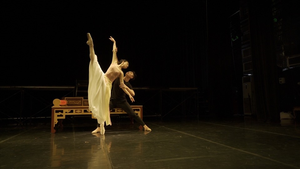 Vở Ballet được đầu tư kỹ lưỡng và phù hợp với bối cảnh của tác phẩm. Ảnh: BTC