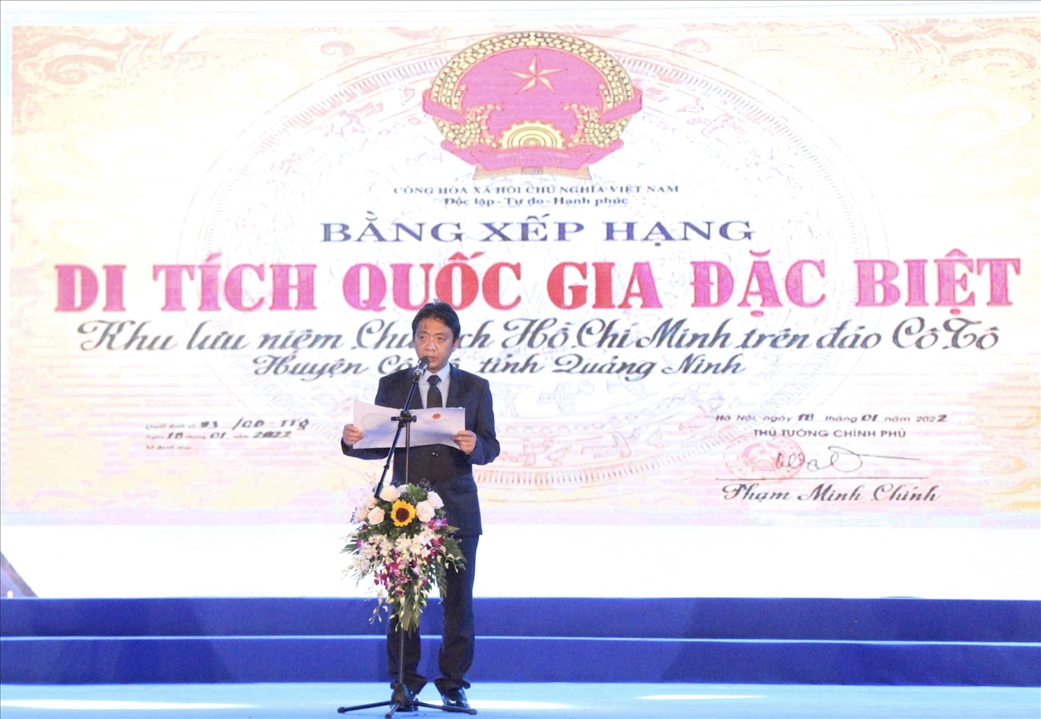 Ông Hoàng Đạo Cương, Thứ trưởng Bộ Văn hóa Thể thao và Du lịch phát biểu tại buổi lễ trao tặng